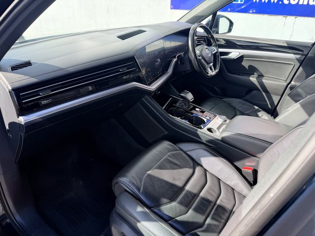 Image for 2019 Volkswagen Touareg 