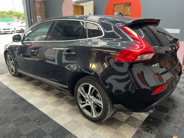 Image for 2016 Volvo V40 2016 VOLVO V40 D4 AUTOMATIC / CRUISE CONTROL / PARKING CAMERA / ELECTRIC MEMORY & HEATED SEATS / PADDLE SHIFTERS AND MORE