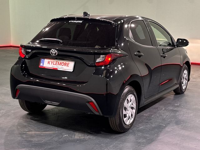 Image for 2025 Toyota Yaris ONLY 50KM! 1.0L PETROL AUTOMATIC - REVERSE CAMERA - TOYOTA SAFETY SENSE - PUSH BUTTON START/STOP - A/C HEATING CONTROLS