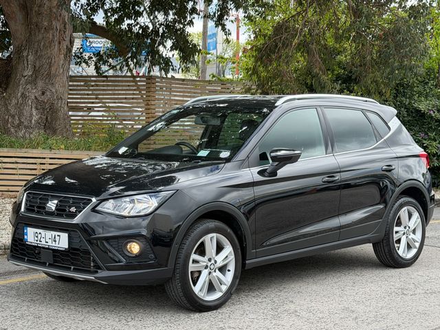 Image for 2019 SEAT Arona FR. WIRELESS PHONE CHARGER. 2 KEYS