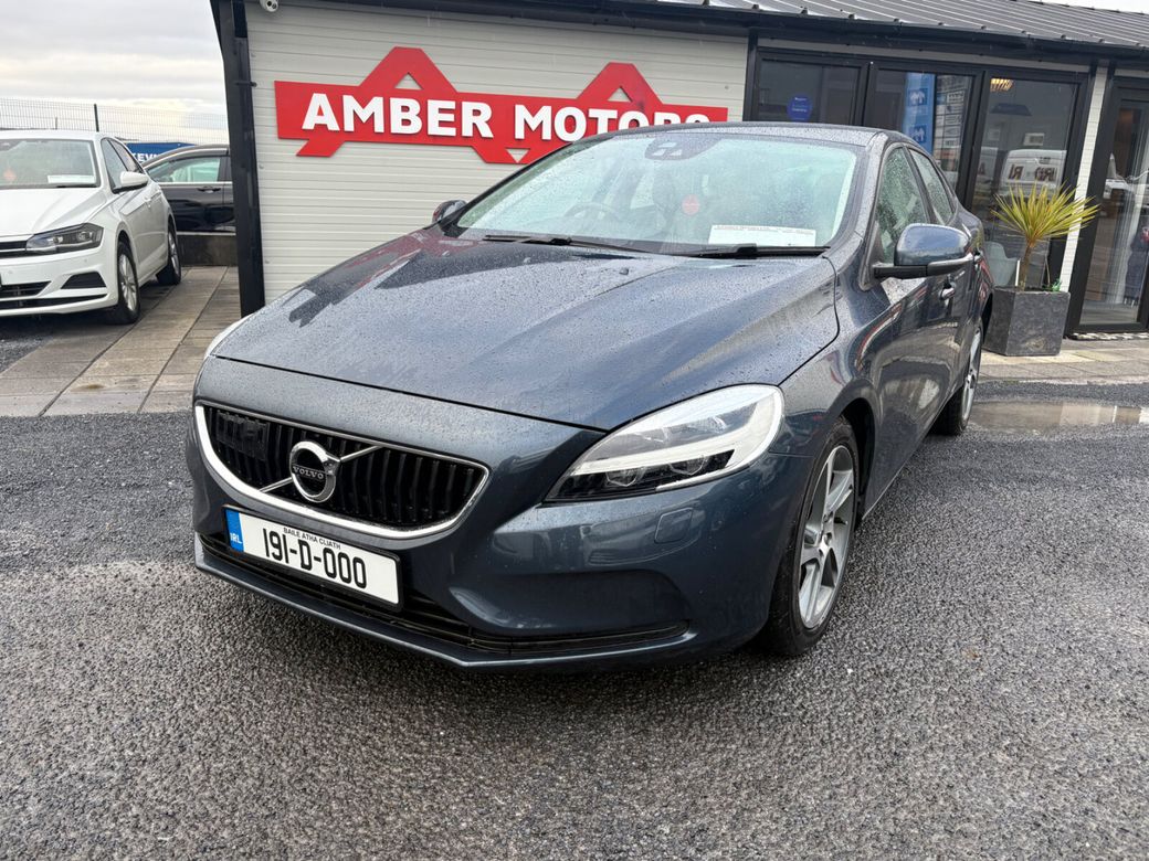 Image for 2019 Volvo V40 