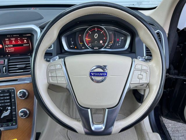 Image for 2017 Volvo XC60 D4 CLASSIC 2.0 D // NEW 20" DIAMOND CUT R-DESIGN ALLOYS // SERVICE HISTORY // ADAPTIVE CRUISE CONTROL