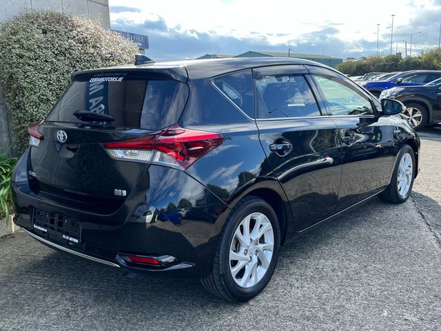 Image for 2016 Toyota Auris HYBRID AUTOMATIC 1.8 PETROL //LOW MILES//HALF LEATHER SEATS//KEYLESS ENTRY//REVERSE CAMERA//