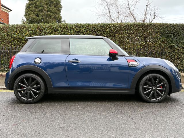 Image for 2015 Mini Cooper 2.0 S - MASSIVE SERVICE HISTORY 