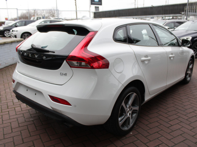 Image for 2016 Volvo V40 2016 VOLVO V40
