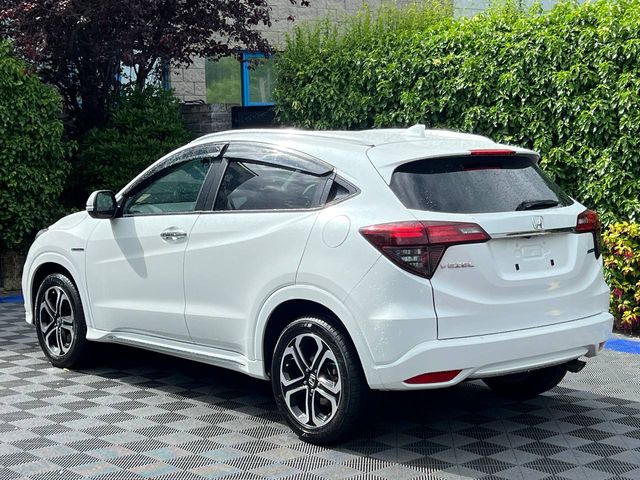 Image for 2021 Honda Vezel 1.5 HYBRID AUTO // HALF LEATHER HEATED SEATS // REVERSE CAMERA // DIAMOND CUT ALLOYS