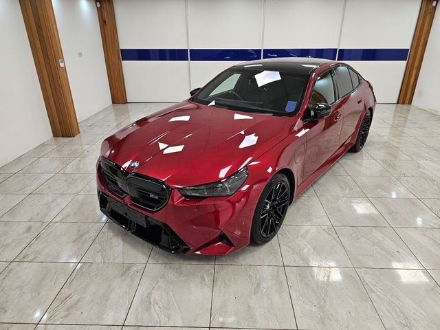 Image for 2024 BMW M5 STUNNING COLOUR
