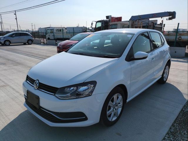 Image for 2014 Volkswagen Polo ConfortLine