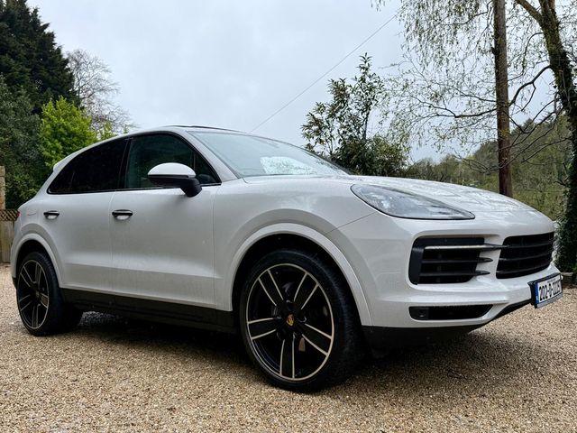 Image for 2020 Porsche Cayenne *Sale Agreed* 3.0 V6 E-HYBRID 