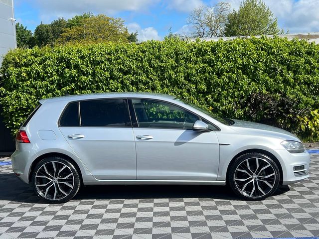 Image for 2014 Volkswagen Golf R-LINE PACK 1.2 TSI AUTO // FULL SERVICE HISTORY // NEW 19" ALLOYS // ADAPTIVE CRUISE CONTROL