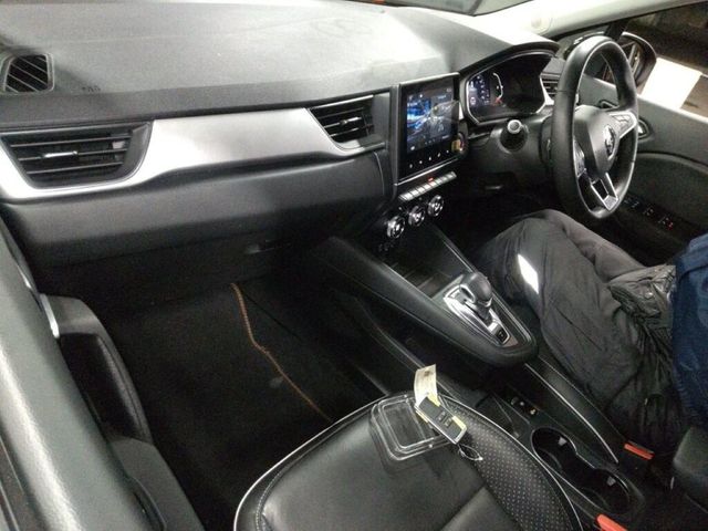 Image for 2021 Renault Captur 1.3 AUTOMATIC INTENS TECHPACK - ORANGE/BLACK TWO-TONE - 18'' FACTORY ALLOYS - HALF BLACK LEATHER - POWER SEATS - REAR CAMERA/PARKING RADAR