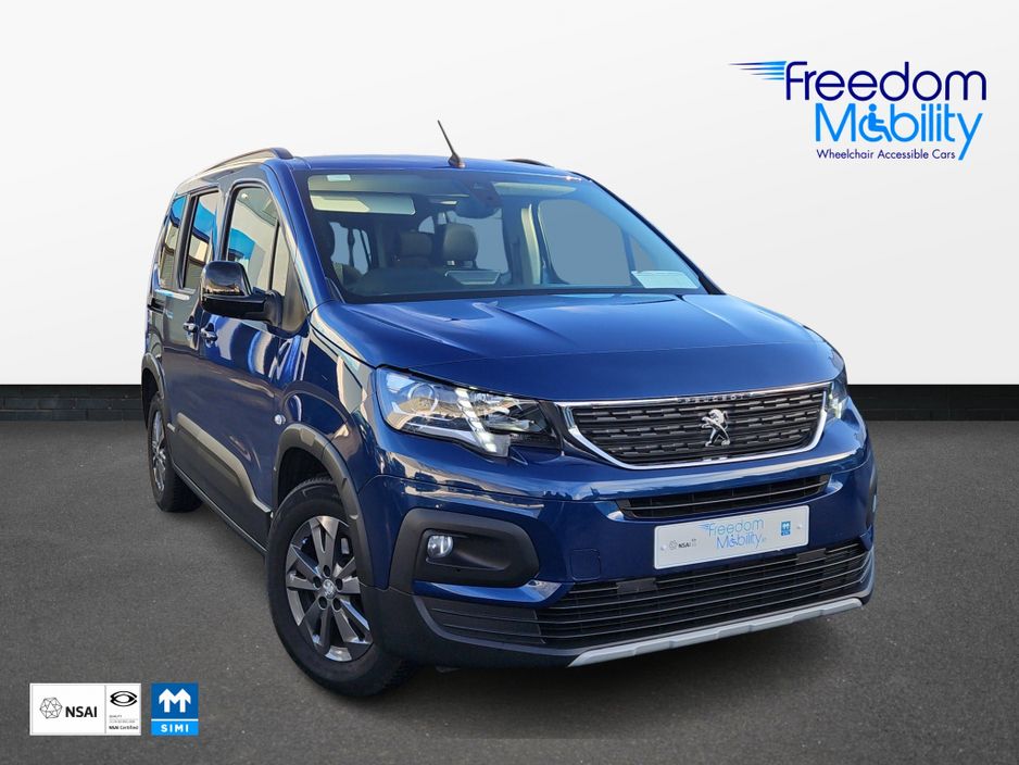 Image for 2024 Peugeot Rifter Lowered Floor Wheelchair Access