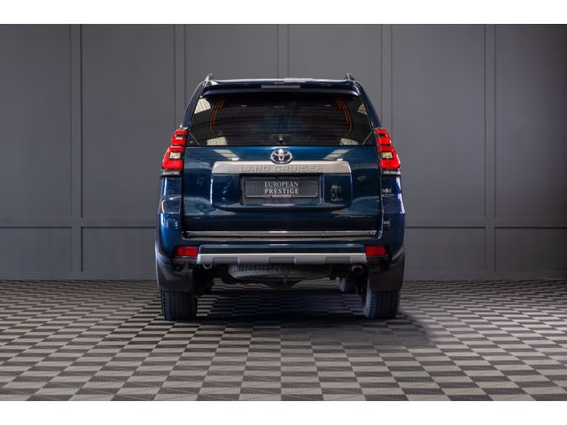 Image for 2022 Toyota Landcruiser 5 Seat N1 Crewcab