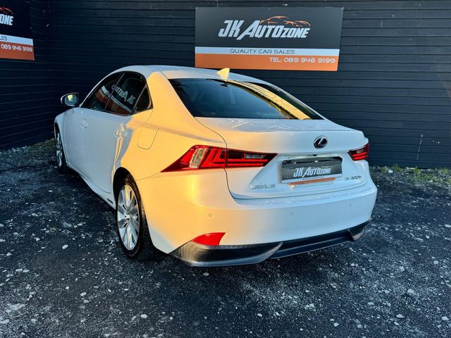 Image for 2013 Lexus IS 2.5 HYRBID