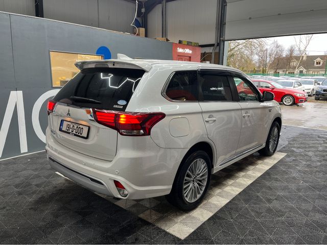 Image for 2019 Mitsubishi Outlander €22950! 2019 MITSUBISHI OUTLANDER PHEV LIMITED EDITION 4WD 2.4 AUTOMATIC / CRUISE CONTROL / REVERSE CAMERA / ELECTRIC HEATED SEATS / HEATED STEERING WHEEL 