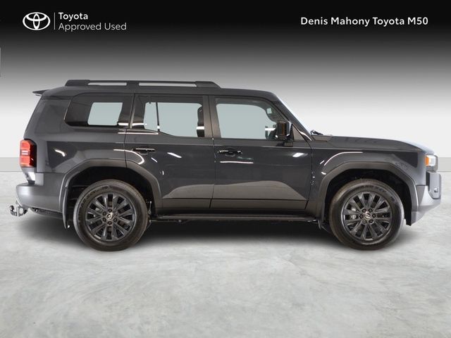Image for 2026 Toyota Landcruiser Platinum