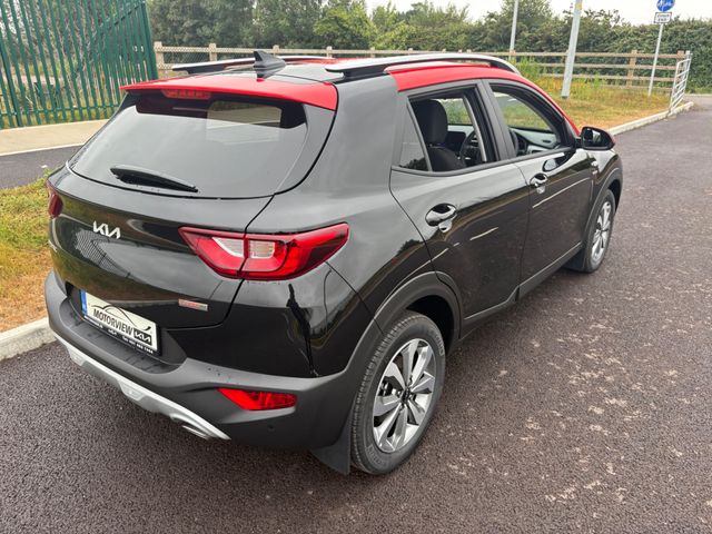 Image for 2026 Kia Stonic 261 two tone, sports edition, **finance from 3.9%** metallic paint, **7 year warranty** **3 year AA** Reversing Camera, Touch Screen Infotainment System, Sat Nav, Cruise Control
