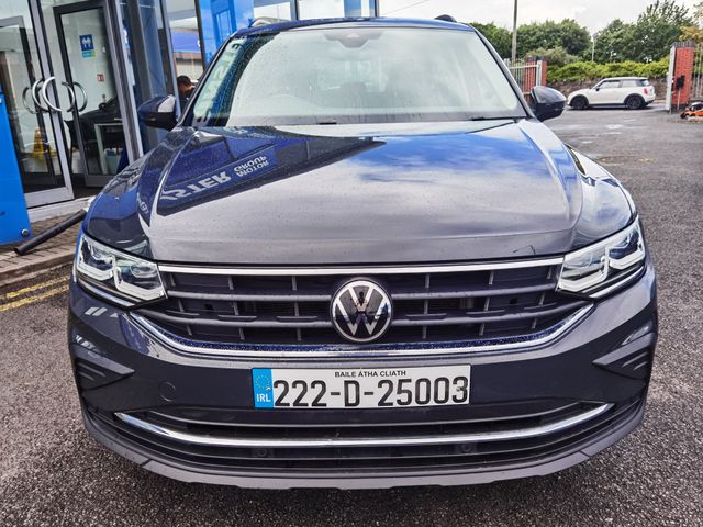 Image for 2022 Volkswagen Tiguan 1.4 TSI LIFE AUTOMATIC PETROL PLUG-IN HYBRID - FINANCE AVAILABLE - CALL US TODAY ON 01 492 6566 OR 087-092 5525