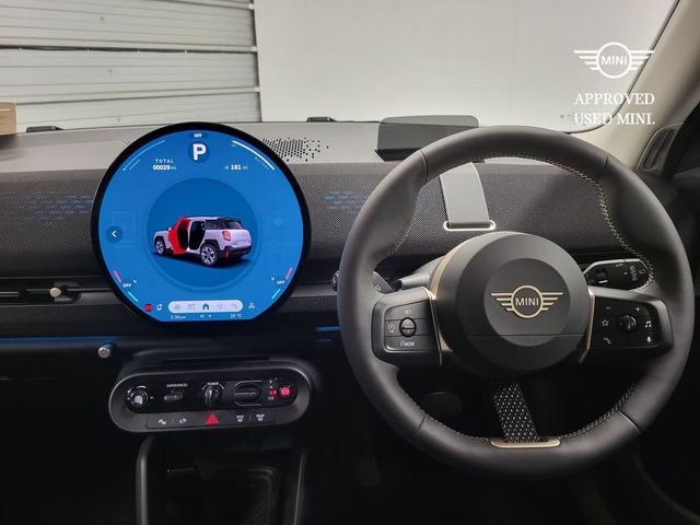 Image for 2025 Mini Cooper Aceman E Classic