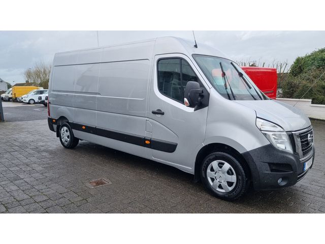 Image for 2021 Nissan NV400 