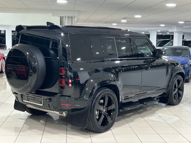 Image for 2024 Land Rover Defender 110 P400e X-DYNAMIC HSE (404 BHP)=LOW MILES//HUGE SPEC=PAN ROOF//BALANCE OF LAND ROVER WARRANTY=241 D REG//TAILORED FINANCE PACKAGES AVAILABLE=TRADE INS WELCOME