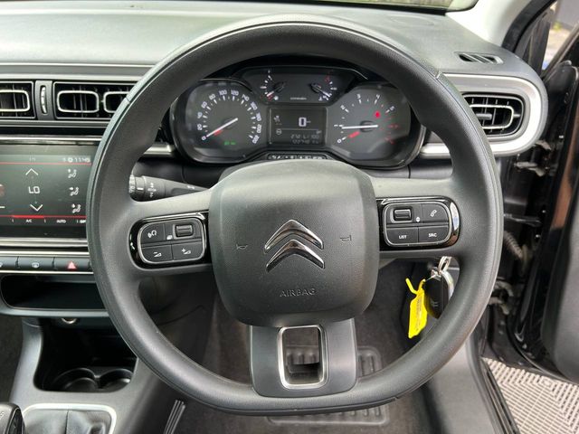 Image for 2022 Citroen C3 FLAIR PURETECH 1.2 // SERVICE HISTORY // DIAMOND CUT ALLOYS // CRUISE CONTROL