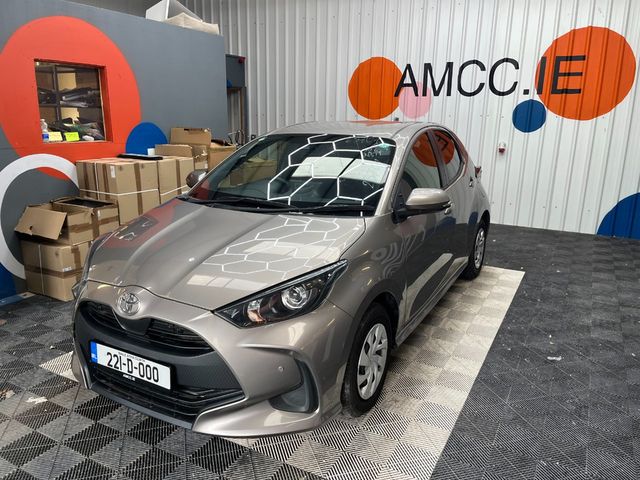 Image for 2022 Toyota Yaris 2022 TOYOTA YARIS X 1.0 AUTOMATIC / REVERSE CAMERA AND MORE