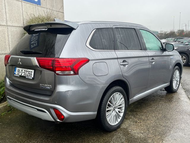 Image for 2019 Mitsubishi Outlander JURO PHEV 221BHP 4WD HYBRID 2.4 PETROL //REVERSE CAMERA//KEYLESS ENTRY//HALF LEATHER HEATED SEATS//