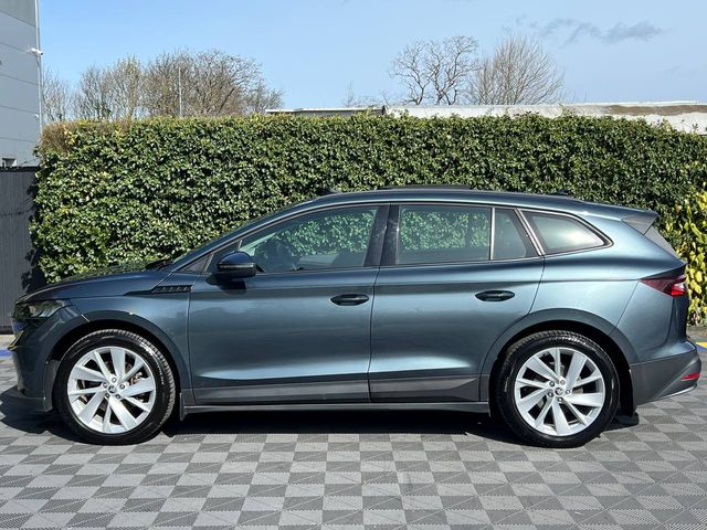 Image for 2022 Skoda Enyaq IV 60 // OPENING PAN ROOF // LEATHER HEATED SEATS // APPLE CARPLAY/ANDROID AUTO