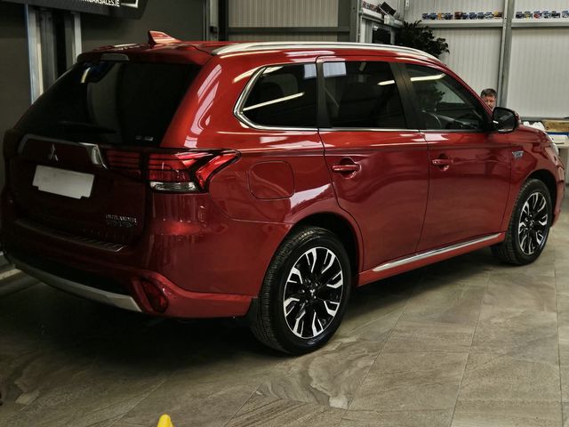 Image for 2017 Mitsubishi Outlander PHEV 2.0L MIVEC 4WD 5-Seater Instyle