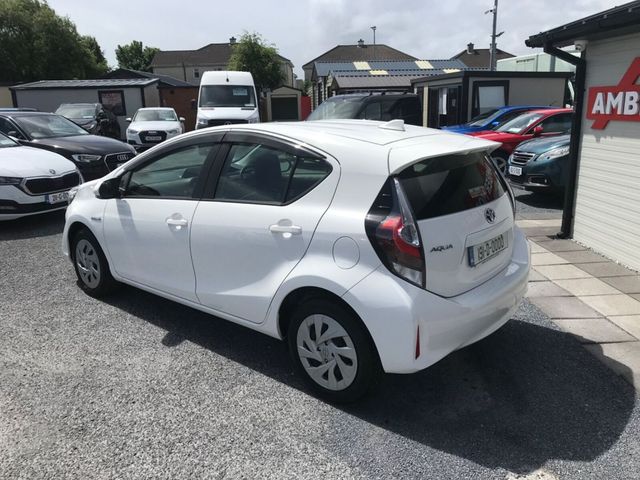 Image for 2019 Toyota Aqua Hybrid