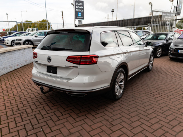 Image for 2018 Volkswagen Passat 2.0TDI 150BHP ALLTRACKEDITION 5DR ESTATE AUTOMATIC // STUNNING CAR WITH ONLY 108, 000 KMS // BUY WITH CONFIDENCE AA AND SIMI APPROVED DEALER 2025 // FINANCE ARRANGED // ALL TRADE INS WELCOME //