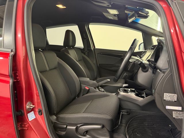 Image for 2017 Honda Fit **'S' PACKAGE**AUTO**HYBRID**KEYLESS ENTRY AND START**HONDA SENSING TECH**LED HEADLAMPS**16" MULTI SPOKE ALLOYS**SPORTS SEATS**APPLE/ANDROID CARPLAY**TOUCHSCREEN MEDIA**REVERSE CAMERA**FACTORY TINT**