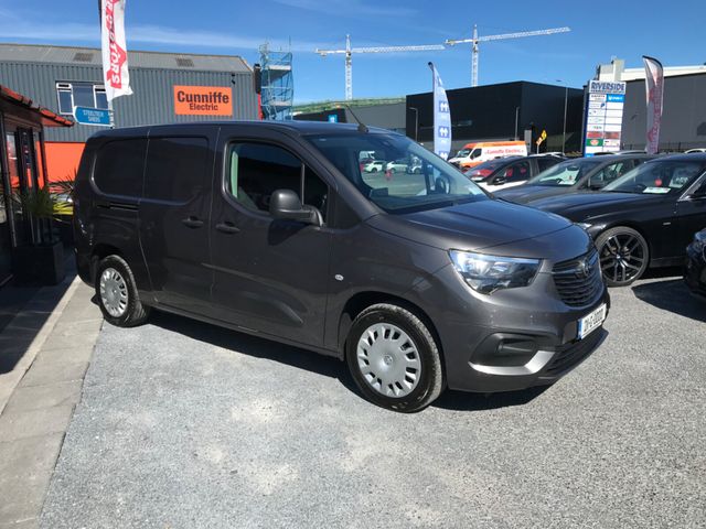 Image for 2021 Vauxhall Combo 