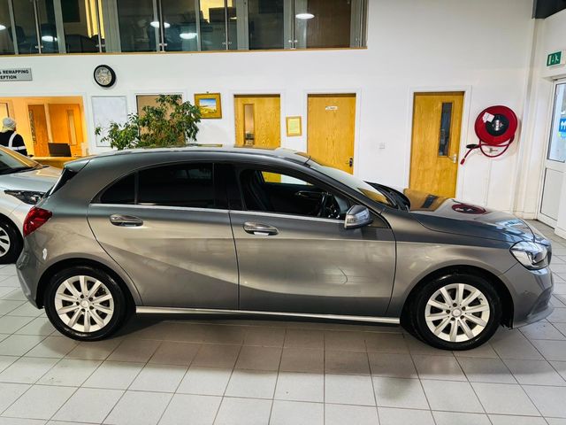 Image for 2017 Mercedes-Benz A 180 