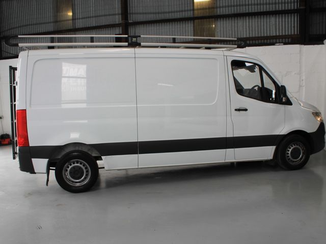 Image for 2020 Mercedes-Benz Sprinter 211/39 FWD 6DR