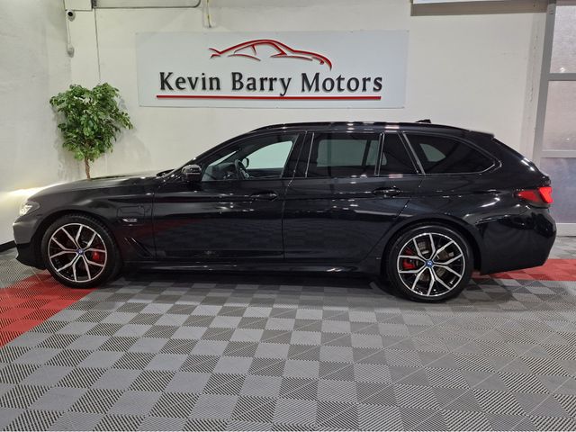 Image for 2023 BMW 5 Series 530E TOURING (COMFORT / TECH / PRO PACKS) M SPORT AUTOMATIC **ONE OWNER / COMFORT SEATS / ELECTRIC BOOTLID / HARMAN KARDON SOUND / HEADS UP DISPLAY / REVERSE CAMERA / WIRELESS PHONE CHARGING**