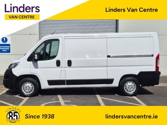 Image for 2022 Citroen Relay L2H1 LOW KMS