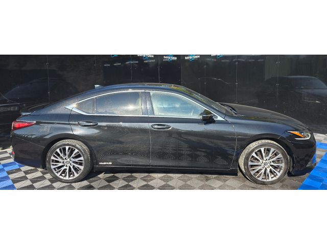 Image for 2019 Lexus ES 300h 2.5 PETROL HYBRID LUXURY AUTO