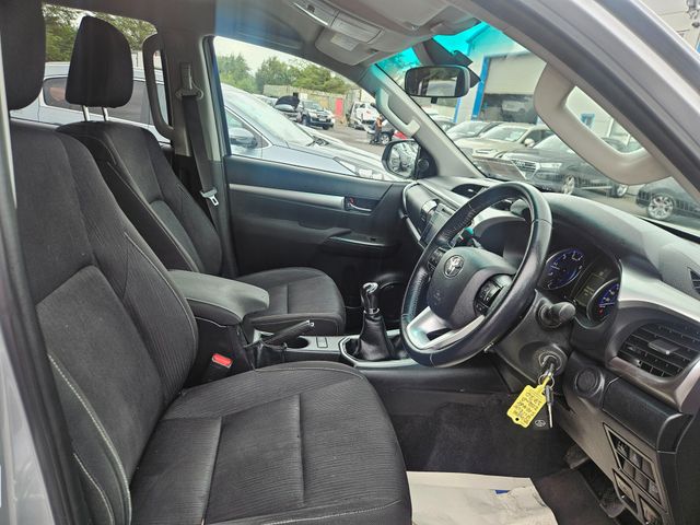 Image for 2020 Toyota Hilux Double CAB SR5 4DR
