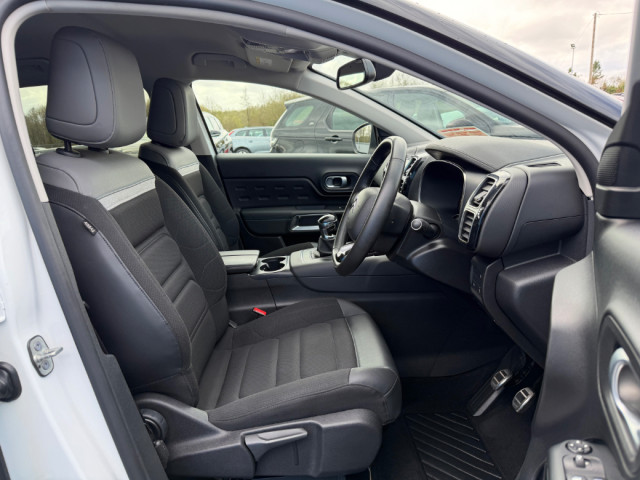 Image for 2022 Citroen C5 Aircross Feel Pack Bluehdi 130 MY50 * REVERSING CAMERA / APPLE CAR PLAY * 