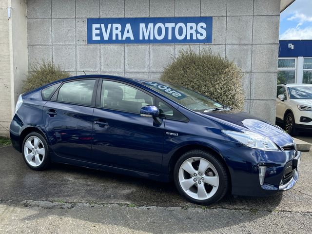 Image for 2015 Toyota Prius LUXURY HYBRID AUTOMATIC 1.8 PETROL //IRISH CAR//LOW MILES//HIGH SPEC//HEAD UP DISPLAY//REVERSE CAMERA//KEYLESS ENTRY//FULL TOYOTA HISTORY//