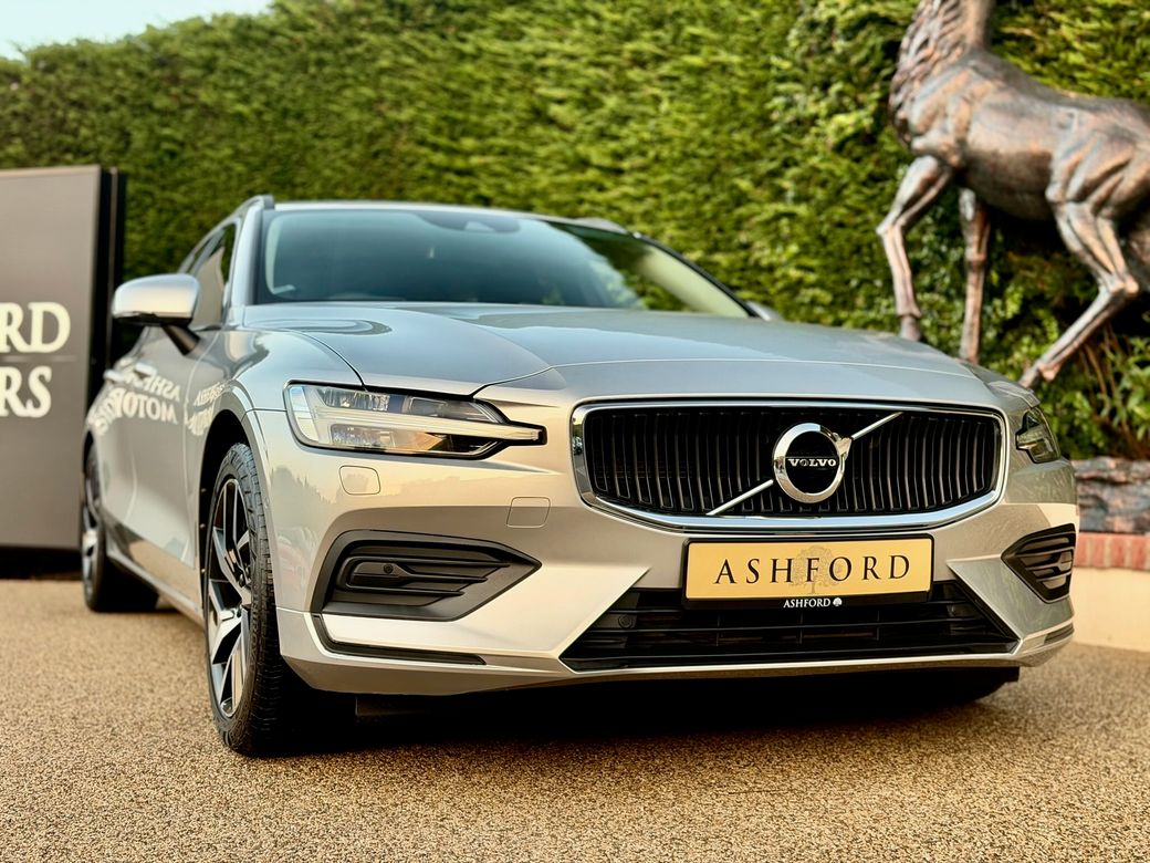 Image for 2020 Volvo V60 T5 MOM 5DR Auto