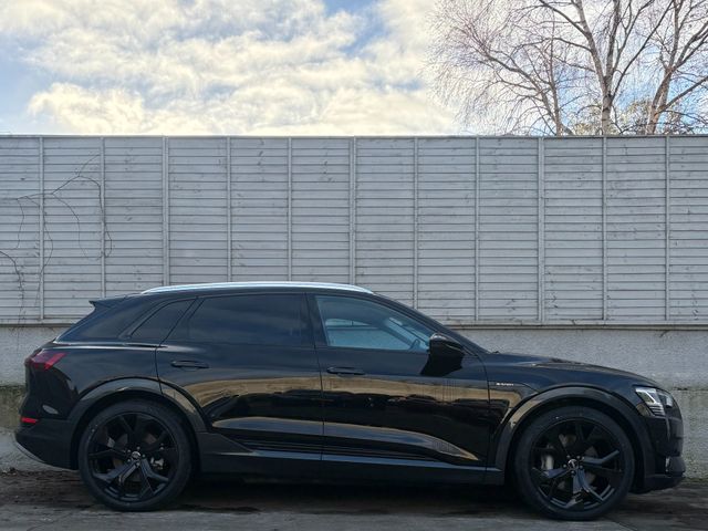 Image for 2021 Audi e-tron TECHNIK 50 QUATTRO / 22" UPGRADED ALLOYS / ONE OWNER / FULL HISTORY / *FINANCE PACKAGES AVAILABLE*