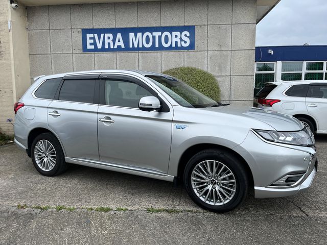 Image for 2020 Mitsubishi Outlander G AUTOMATIC PETROL PLUG IN HYBRID 2.4 