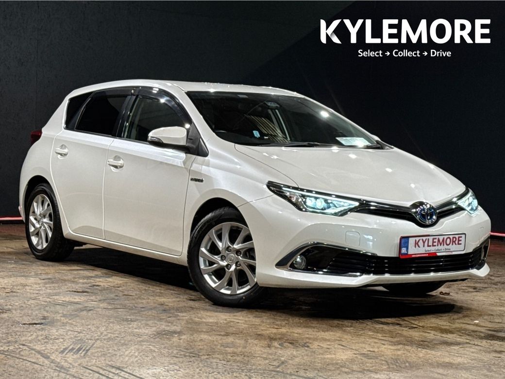 Image for 2017 Toyota Auris 1.8L HYBRID AUTOMATIC - HALF BLACK LEATHER UPHOLSTERY - REVERSE CAMERA