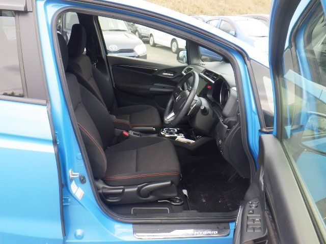 Image for 2015 Honda Fit 1.5 Petrol Hybrid Auto