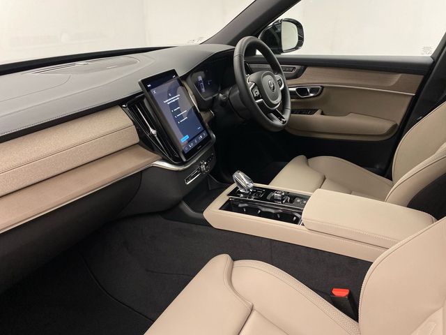 Image for 2025 Volvo XC90 T8 PHEV AWD Core