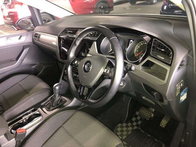 Image for 2018 Volkswagen Touran COMFORT LINE - FACTORY ALLOYS - REVERSE CAMERA - CRUISE CONTROL