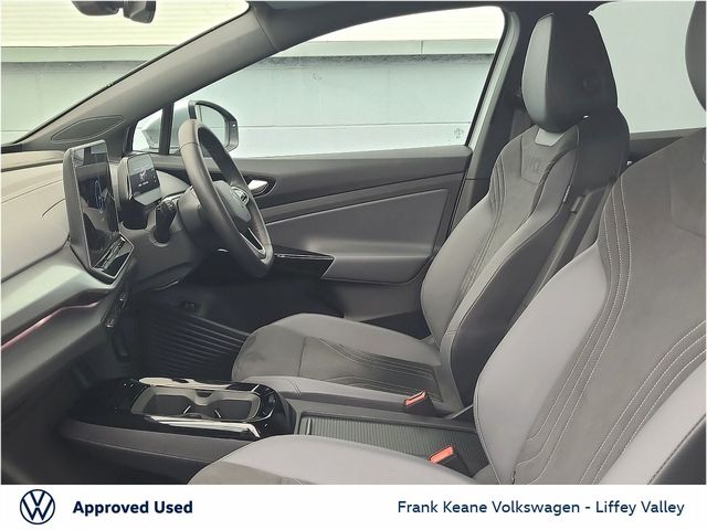 Image for 2024 Volkswagen ID.4 77KWH PRO PLUS 286BHP *SCALE SILVER* *LONGER RANGE* *ELECTRIC TAILGATE* *IQ HEADLIGHTS* *REAR VIEW CAMERA* *PCP AVAILABLE FROM €372PM* *BATTERY CERTIFIED*